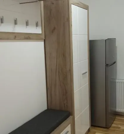 Lux 12 Center, Free Parking Appartement Ni